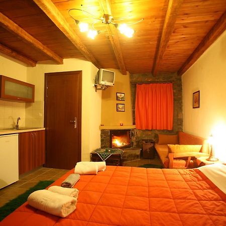 Eleni'S Guesthouse Agios Athanasios  Eksteriør billede