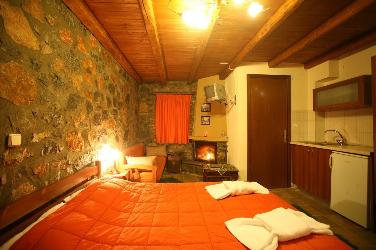 Eleni'S Guesthouse Agios Athanasios  Eksteriør billede