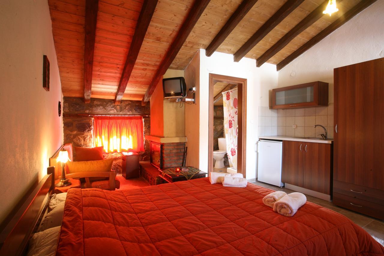 Eleni'S Guesthouse Agios Athanasios  Eksteriør billede