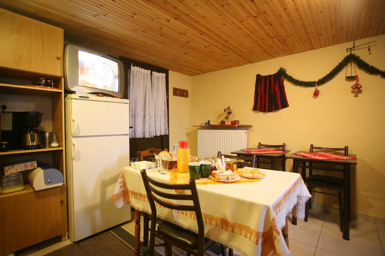 Eleni'S Guesthouse Agios Athanasios  Eksteriør billede